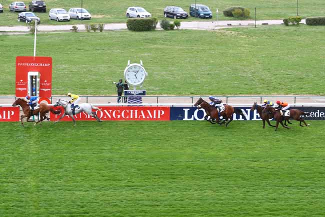 Photo d'arrivée de la course pmu PRIX DE BARBEVILLE à LONGCHAMP le Dimanche 28 avril 2019