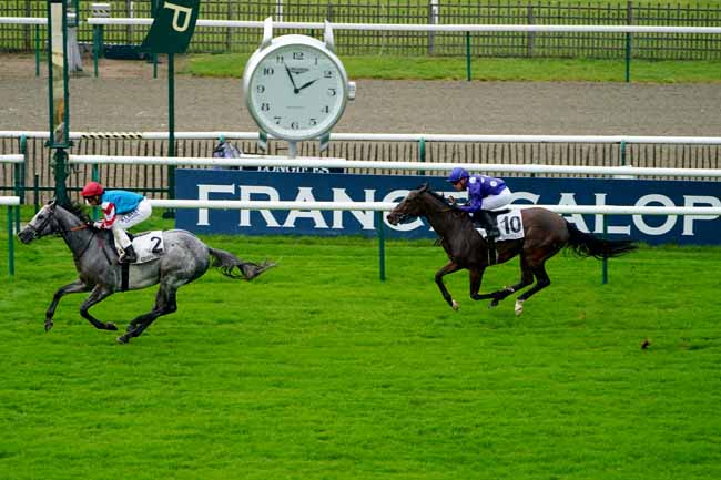 Photo d'arrivée de la course pmu PRIX DES GRANDES ECURIES à CHANTILLY le Jeudi 2 mai 2019