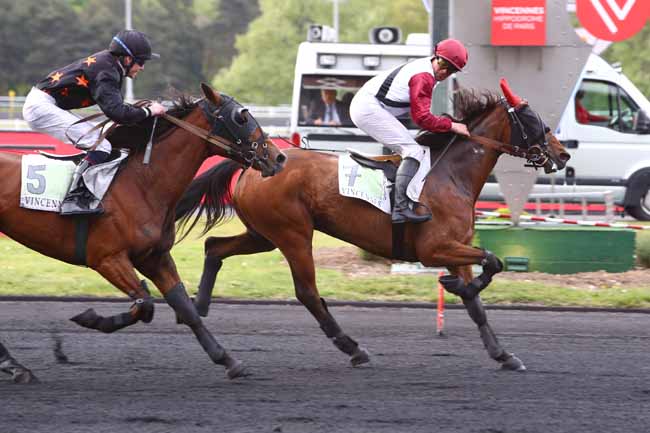 Photo d'arrivée de la course pmu PRIX ALIOTH à PARIS-VINCENNES le Mardi 7 mai 2019