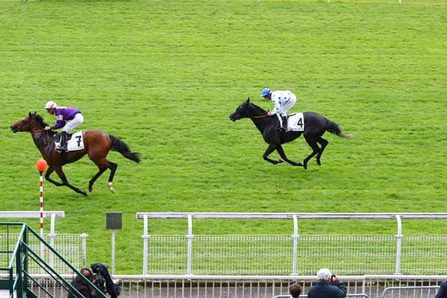 Photo d'arrivée de la course pmu PRIX GOOD LUCK à MAISONS-LAFFITTE le Jeudi 9 mai 2019