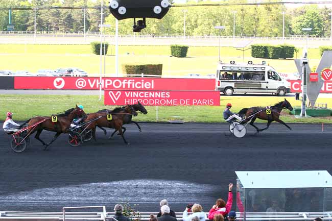 Photo d'arrivée de la course pmu PRIX DE FECAMP à PARIS-VINCENNES le Samedi 11 mai 2019