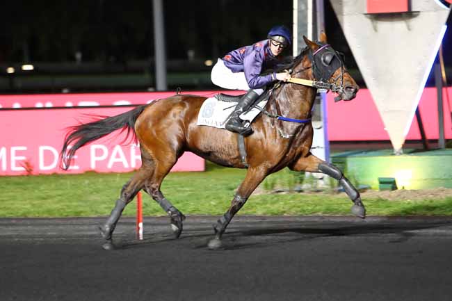 Photo d'arrivée de la course pmu PRIX ILMATHAR à PARIS-VINCENNES le Mardi 14 mai 2019