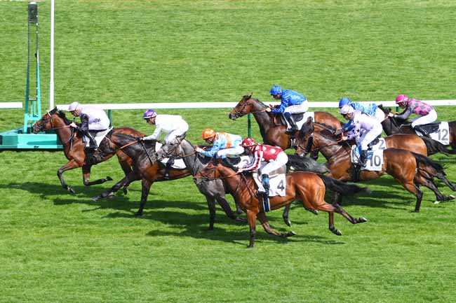 Photo d'arrivée de la course pmu PRIX DE L'ATHENEE à LONGCHAMP le Jeudi 16 mai 2019