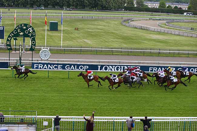 Photo d'arrivée de la course pmu PRIX DE LA CHAUSSEE DU ROI à CHANTILLY le Vendredi 17 mai 2019