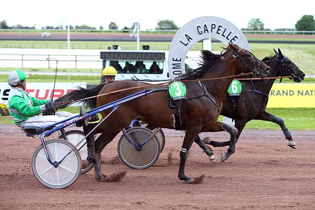 Photo d'arrivée de la course pmu PRIX LE LONGCHAMP à LA CAPELLE le Mercredi 22 mai 2019