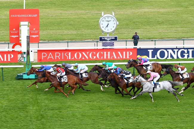 Photo d'arrivée de la course pmu PRIX DE LA GALERIE D'APOLLON à LONGCHAMP le Jeudi 30 mai 2019