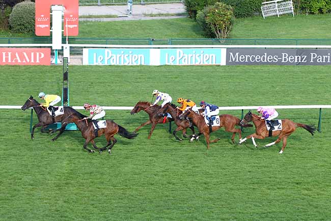 Photo d'arrivée de la course pmu PRIX DE L'AQUEDUC à LONGCHAMP le Jeudi 6 juin 2019