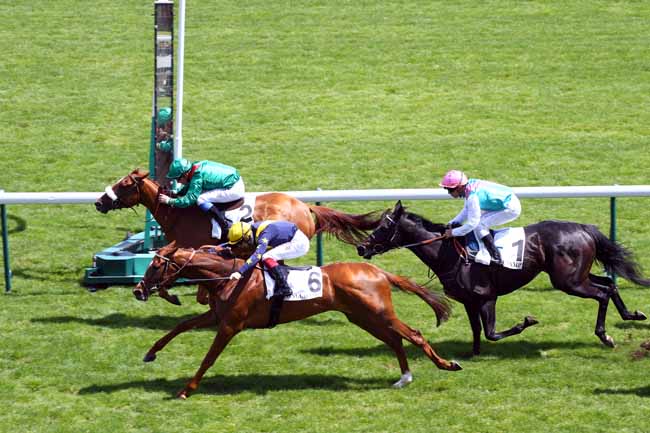 Photo d'arrivée de la course pmu PRIX MELISANDE à LONGCHAMP le Lundi 10 juin 2019