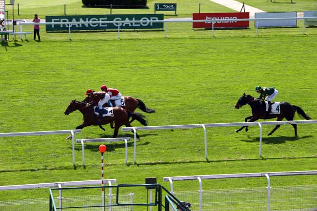 Photo d'arrivée de la course pmu PRIX DE JUMEAUVILLE à MAISONS-LAFFITTE le Samedi 15 juin 2019