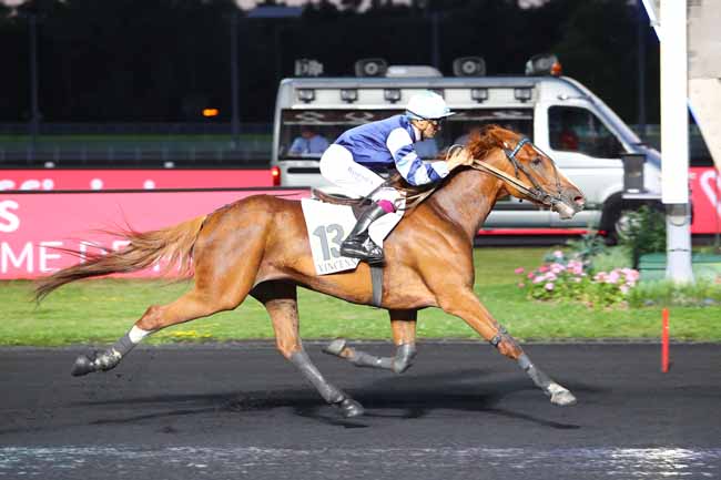 Photo d'arrivée de la course pmu PRIX FURNERIUS à PARIS-VINCENNES le Vendredi 28 juin 2019