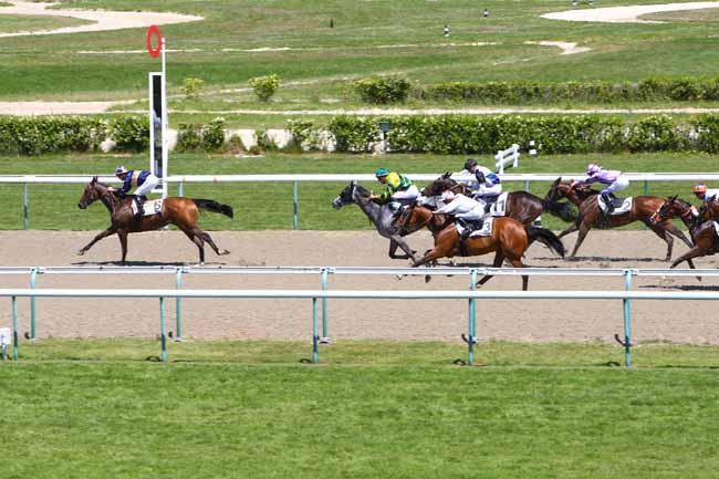 Photo d'arrivée de la course pmu PRIX DU CANAL DE CAEN à DEAUVILLE le Mercredi 3 juillet 2019