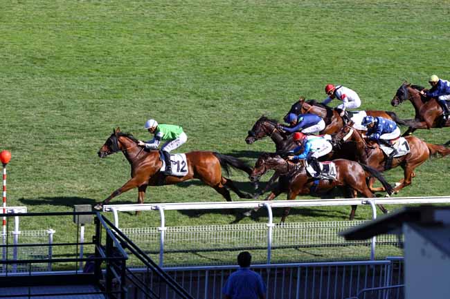 Photo d'arrivée de la course pmu PRIX DU ROND BOILEAU à MAISONS-LAFFITTE le Vendredi 5 juillet 2019