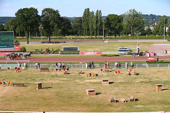 Photo d'arrivée de la course pmu PRIX DU PARC MONTSOURIS à ENGHIEN le Samedi 6 juillet 2019