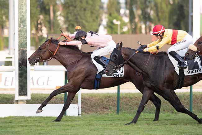 Photo d'arrivée de la course pmu PRIX XL AIRWAYS (PRIX PAUL COUTURIER) à VICHY le Mercredi 17 juillet 2019
