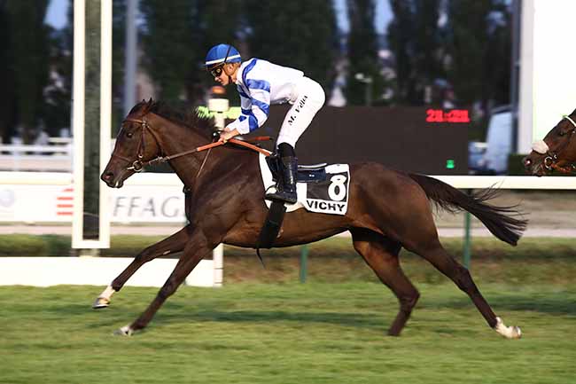 Photo d'arrivée de la course pmu PRIX CHRISTIANE HEAD (PRIX DU THERMALISME) à VICHY le Mercredi 17 juillet 2019