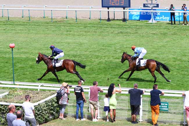 Photo d'arrivée de la course pmu PRIX ARDAN à DEAUVILLE le Dimanche 21 juillet 2019