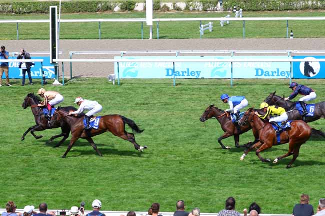 Photo d'arrivée de la course pmu DARLEY PRIX ROBERT PAPIN à DEAUVILLE le Dimanche 21 juillet 2019