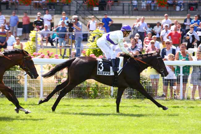 Photo d'arrivée de la course pmu PRIX AMPHITRITE à DIEPPE le Lundi 22 juillet 2019