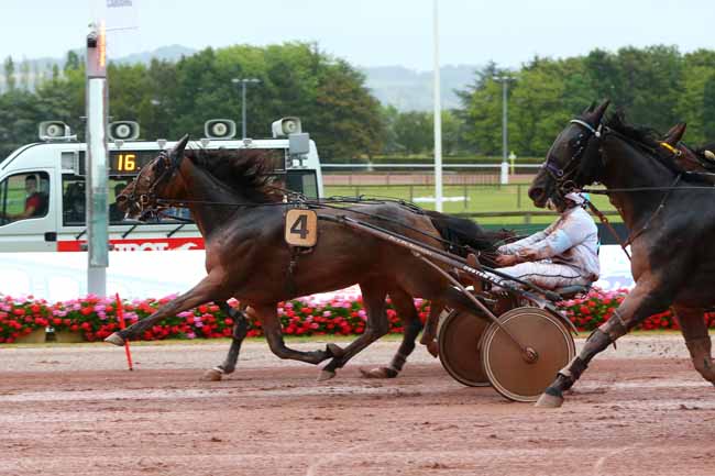 Photo d'arrivée de la course pmu PRIX COTE FLEURIE - PRIX MICHEL D'ORNANO à CABOURG le Vendredi 26 juillet 2019