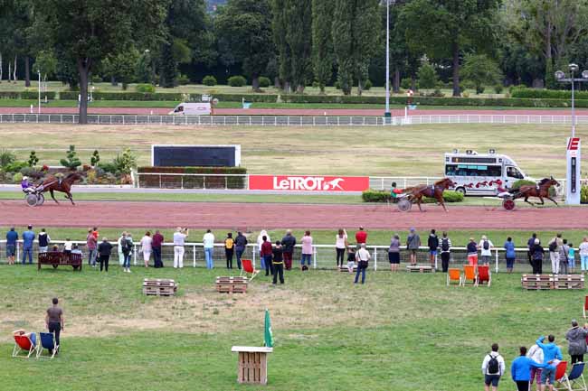 Photo d'arrivée de la course pmu PRIX DE LA PORTE DE CHOISY à ENGHIEN le Mercredi 31 juillet 2019