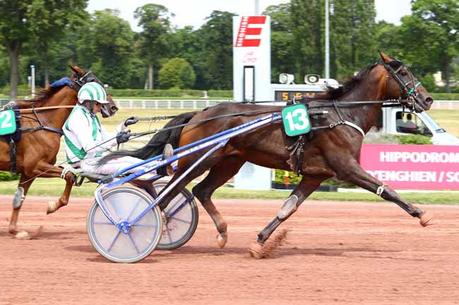 Photo d'arrivée de la course pmu PRIX D'UZES à ENGHIEN le Samedi 3 août 2019