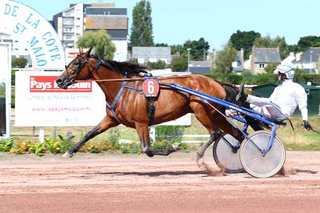 Photo d'arrivée de la course pmu PRIX DU STADE RENNAIS FOOTBALL CLUB à SAINT MALO le Mercredi 7 août 2019