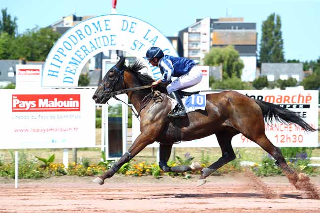 Photo d'arrivée de la course pmu PRIX DE LA VILLE DE SAINT-MALO à SAINT MALO le Mercredi 7 août 2019