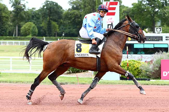 Photo d'arrivée de la course pmu PRIX DE FRONSAC à ENGHIEN le Dimanche 11 août 2019