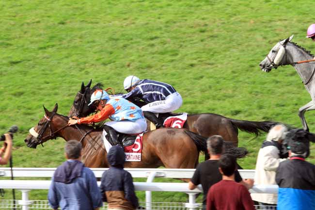 Photo d'arrivée de la course pmu PRIX SCHONBRUNN à CLAIREFONTAINE le Lundi 12 août 2019