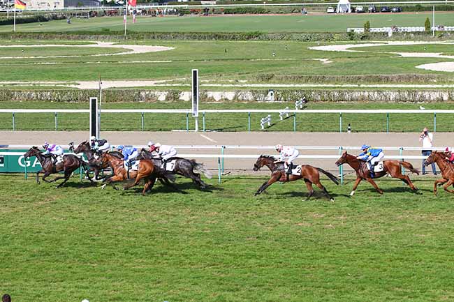 Photo d'arrivée de la course pmu PRIX DE CANAPVILLE à DEAUVILLE le Samedi 24 août 2019