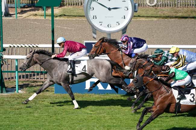 Photo d'arrivée de la course pmu PRIX DE LA ROUTE RONDE à CHANTILLY le Vendredi 20 septembre 2019
