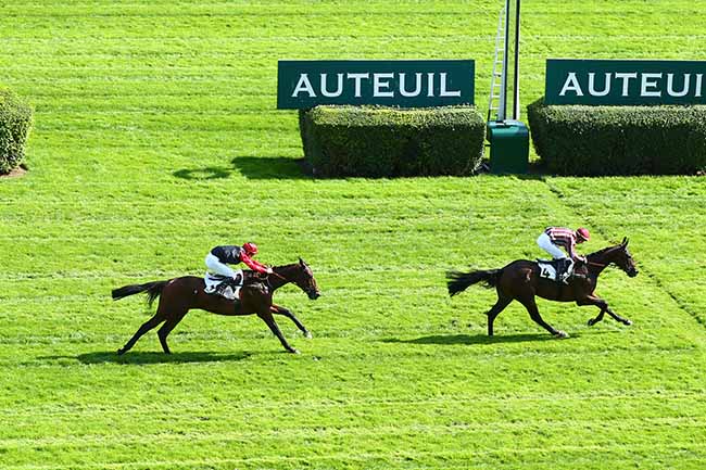 Photo d'arrivée de la course pmu PRIX FEZENSAC à AUTEUIL le Lundi 23 septembre 2019