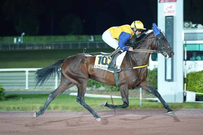 Photo d'arrivée de la course pmu PRIX DE THOMERY à ENGHIEN le Jeudi 26 septembre 2019