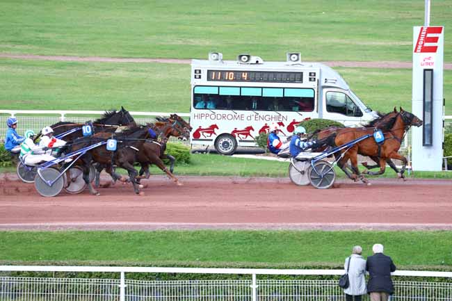 Photo d'arrivée de la course pmu PRIX DE LA PORTE DE SAINT-MANDE à ENGHIEN le Lundi 7 octobre 2019