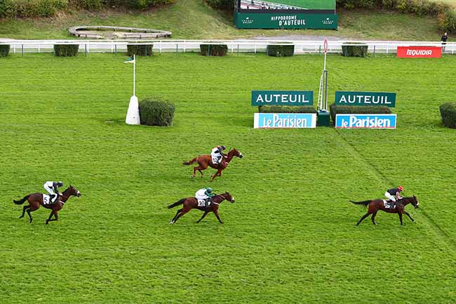 Photo d'arrivée de la course pmu PRIX LE PARISIEN à AUTEUIL le Dimanche 13 octobre 2019