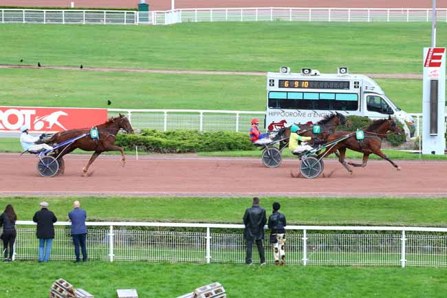 Photo d'arrivée de la course pmu PRIX DE LA PORTE DE GENTILLY à ENGHIEN le Lundi 21 octobre 2019