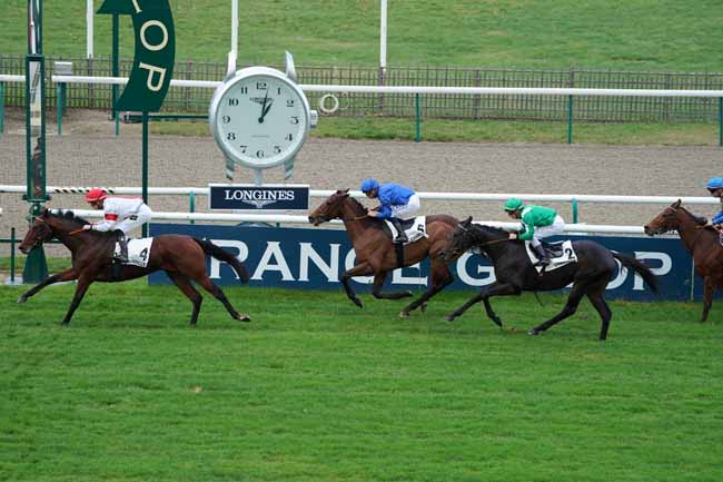 Photo d'arrivée de la course pmu GRAND PRIX DU NORD à CHANTILLY le Mercredi 6 novembre 2019