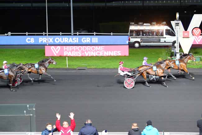 Photo d'arrivée de la course pmu PRIX OURASI à PARIS-VINCENNES le Samedi 30 novembre 2019