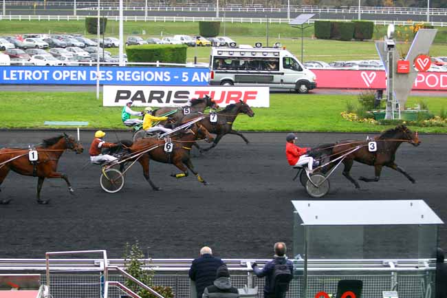 Photo d'arrivée de la course pmu LETROT OPEN DES REGIONS - 5 ANS à PARIS-VINCENNES le Dimanche 1 décembre 2019