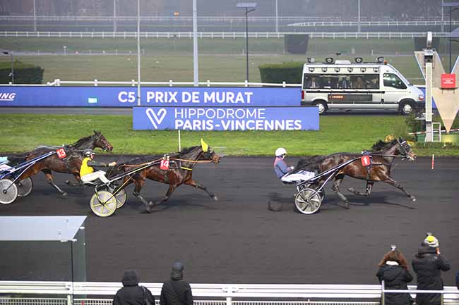 Photo d'arrivée de la course pmu PRIX DE MURAT à PARIS-VINCENNES le Jeudi 5 décembre 2019