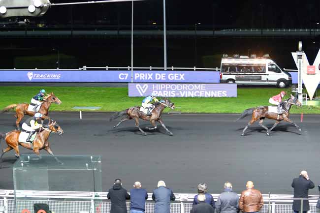 Photo d'arrivée de la course pmu PRIX DE GEX à PARIS-VINCENNES le Samedi 7 décembre 2019