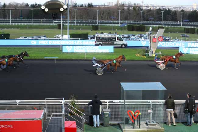Photo d'arrivée de la course pmu PRIX D'ANDERNOS-LES-BAINS à PARIS-VINCENNES le Vendredi 20 décembre 2019