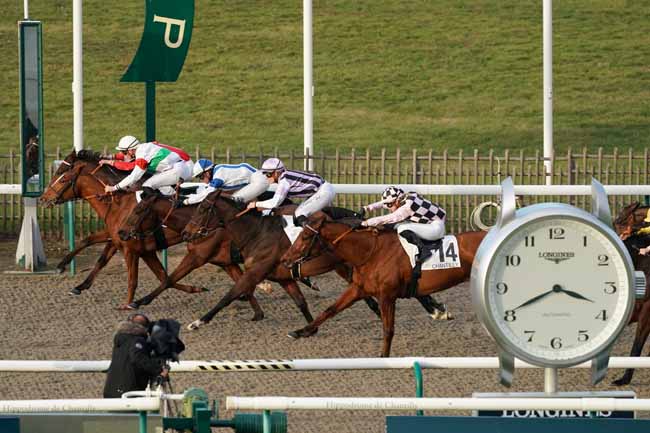 Photo d'arrivée de la course pmu PRIX D'UBERLINGEN à CHANTILLY le Lundi 23 décembre 2019