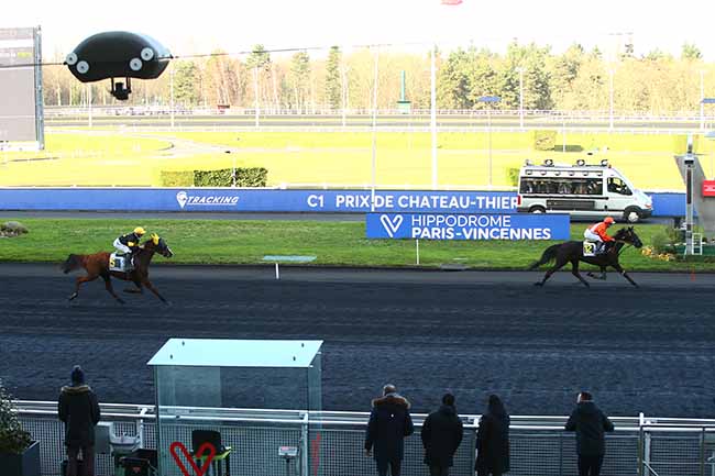 Photo d'arrivée de la course pmu PRIX DE CHATEAU-THIERRY à PARIS-VINCENNES le Mardi 24 décembre 2019