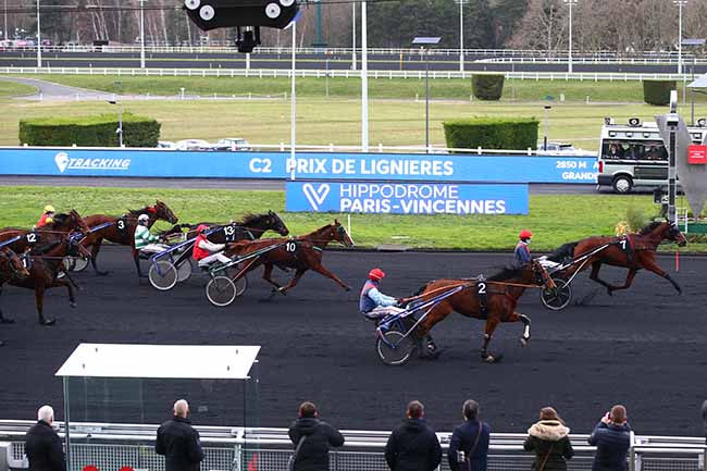 Photo d'arrivée de la course pmu PRIX DE LIGNIERES à PARIS-VINCENNES le Samedi 4 janvier 2020