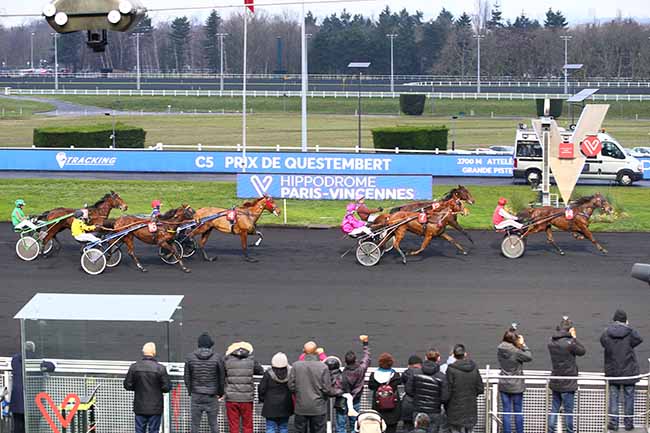 Photo d'arrivée de la course pmu PRIX DE QUESTEMBERT à PARIS-VINCENNES le Mardi 7 janvier 2020