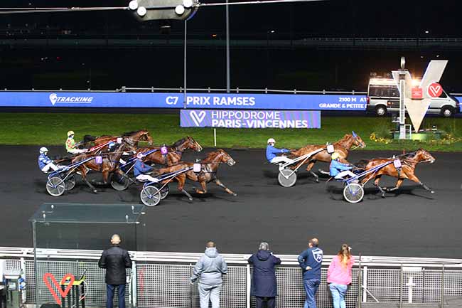 Photo d'arrivée de la course pmu PRIX RAMSES à PARIS-VINCENNES le Mardi 7 janvier 2020