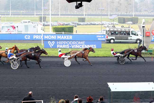 Photo d'arrivée de la course pmu PRIX MONI MAKER à PARIS-VINCENNES le Samedi 25 janvier 2020