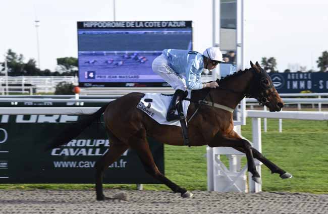 Photo d'arrivée de la course pmu PRIX JEAN MASSARD à CAGNES-SUR-MER le Mercredi 29 janvier 2020
