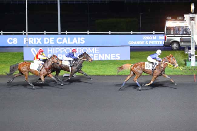 Photo d'arrivée de la course pmu PRIX DE CALAIS à PARIS-VINCENNES le Jeudi 30 janvier 2020